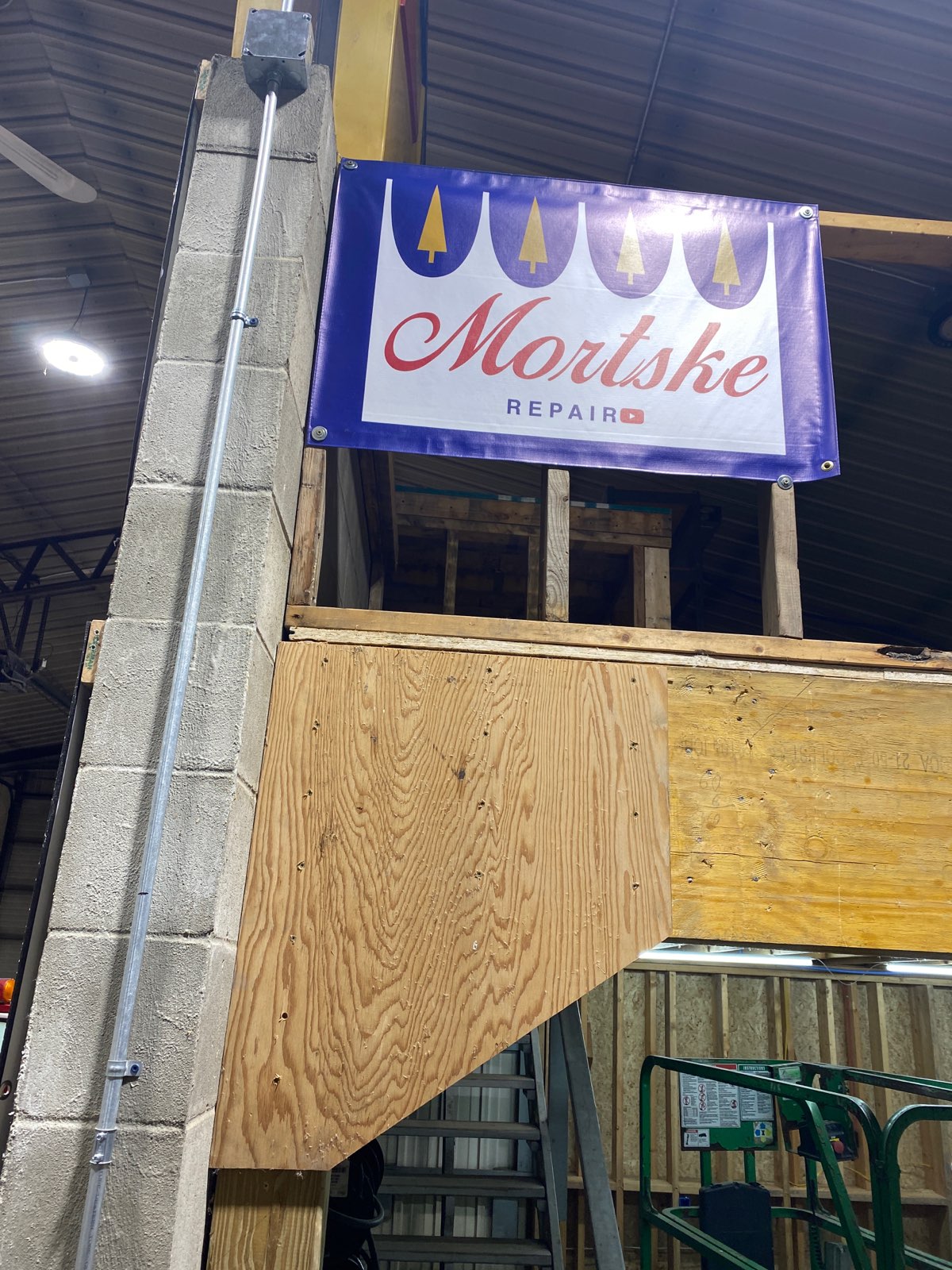 Mortske Repair Banners